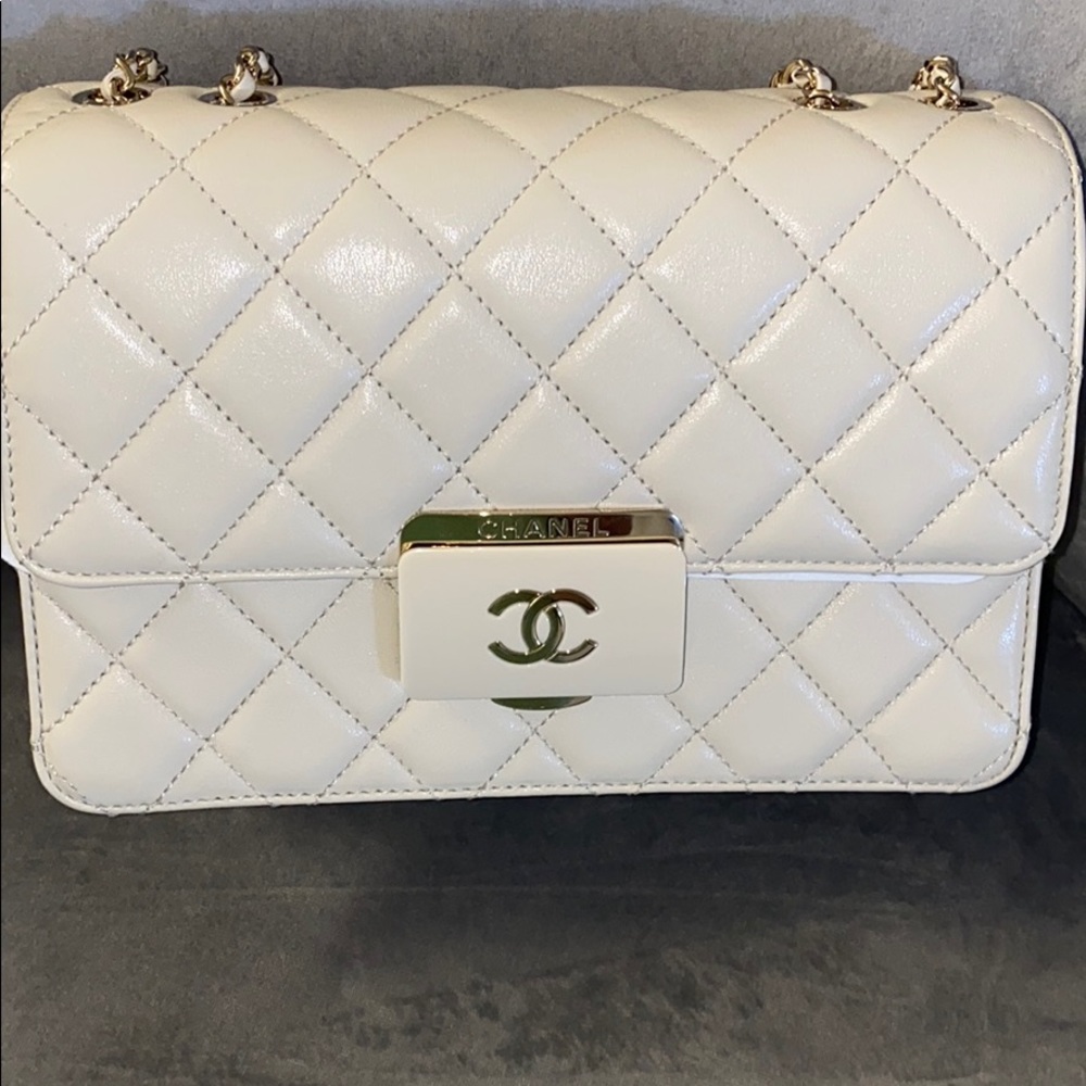 COPY - Authentic Chanel Beauty Lock Flap Bag